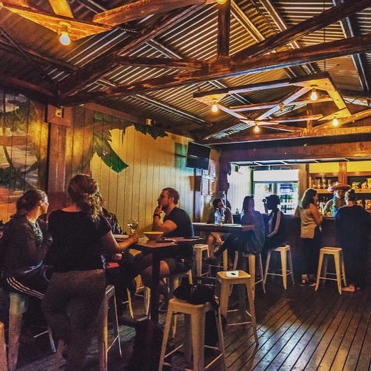 Jack’s Jungle Bar | bar | 13 Frizelle Rd, Bingil Bay QLD 4852, Australia | 0742106008 OR +61 7 4210 6008