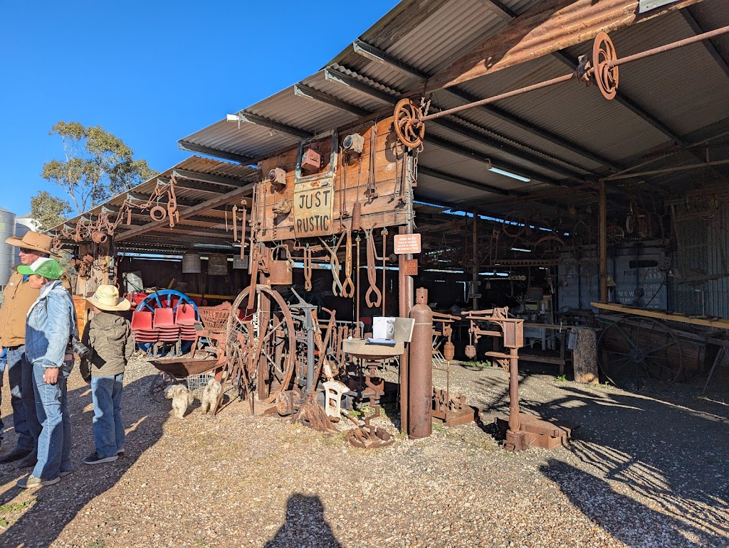 Just Rustic | Burranbaa, Burranbaa Rd, Lightning Ridge NSW 2834, Australia | Phone: 4270780434