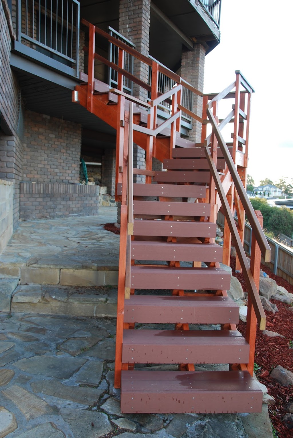 Damien Bull Decks | general contractor | 19 Devereaux Ct, Cygnet TAS 7112, Australia | 0450358923 OR +61 450 358 923