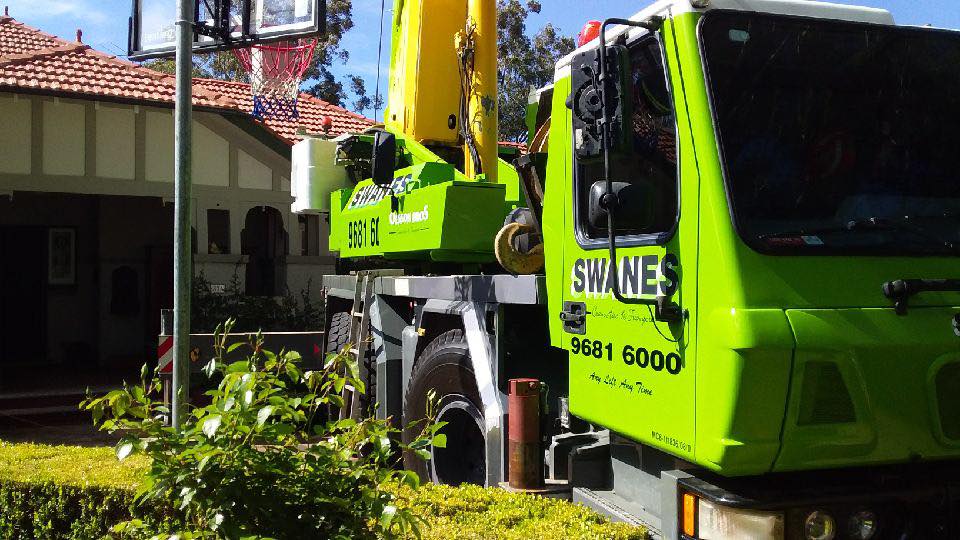 Swanes Cranes | 120 Warren Rd, Smithfield NSW 2164, Australia | Phone: (02) 9681 6000