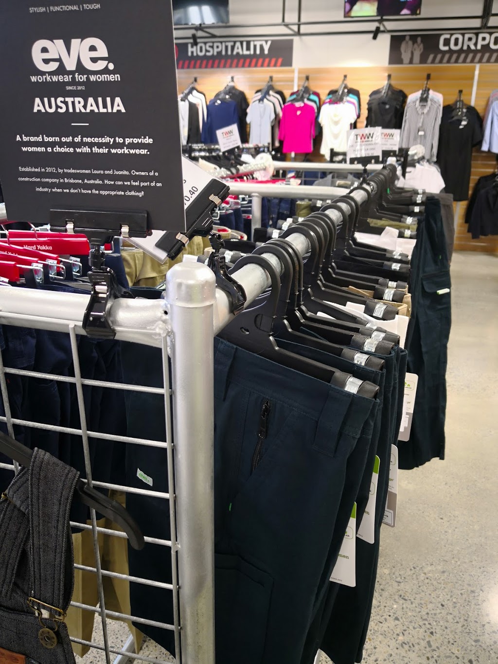 Totally Workwear Burleigh Heads | clothing store | 2/20 Kortum Dr, Burleigh Heads QLD 4220, Australia | 0756104025 OR +61 7 5610 4025