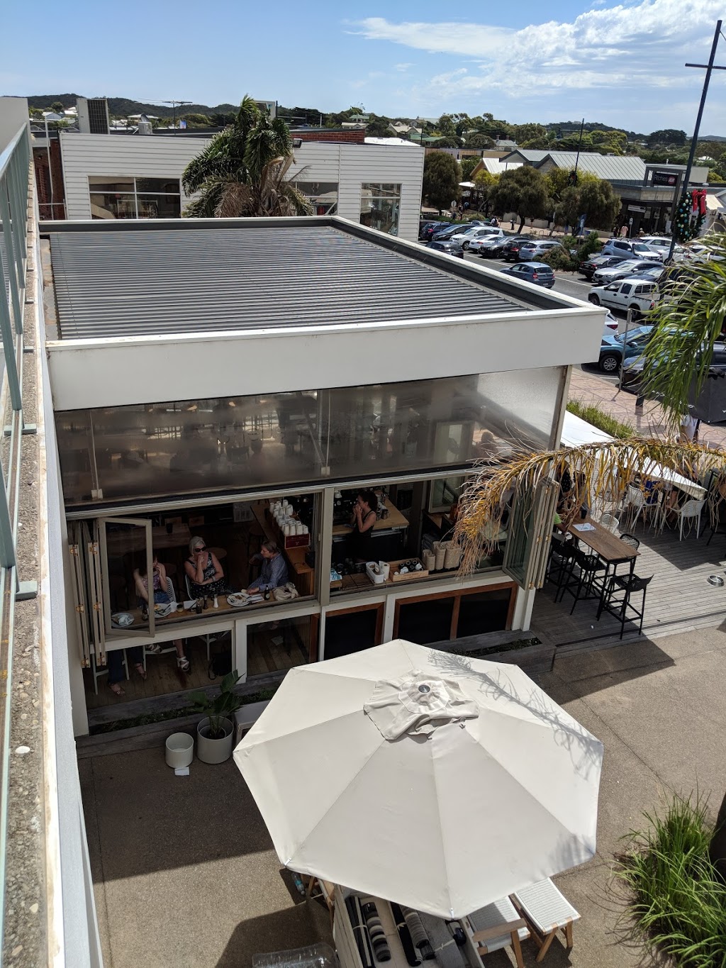 Shells Apartments | 85-99 Ocean Beach Rd, Sorrento VIC 3943, Australia | Phone: (03) 5984 0454