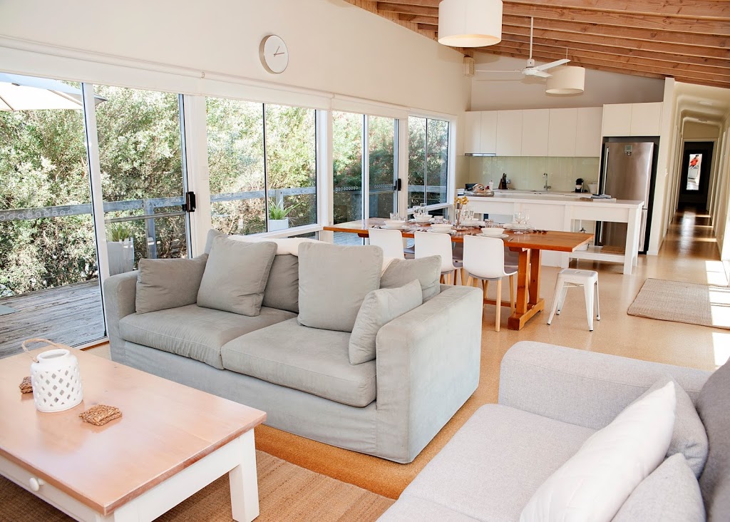 The Pelican Shed - Robe Retreats | real estate agency | 2 Park Terrace, Robe SA 5276, Australia | 0417898584 OR +61 417 898 584