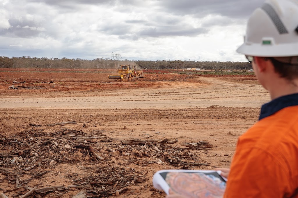 Evolution Mining Mungari Operations | Kundana Rd, Mount Burges WA 6430, Australia | Phone: (08) 9268 4000 Evolution Mining Mungari Operations | Kundana Rd, Mount Burges WA 6430, Australia | Phone: (08) 9268 4000