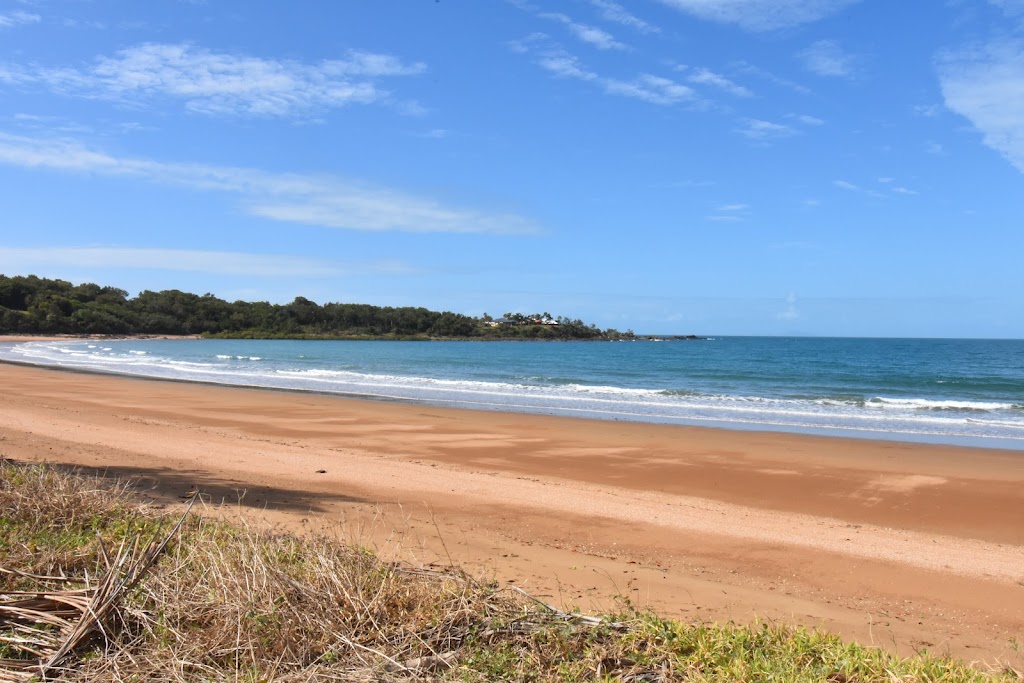 Iluka Palms Holiday Home | 34 The Esplanade, Grasstree Beach QLD 4740, Australia | Phone: 0466 256 220