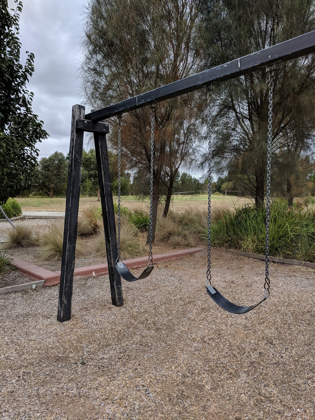 Edenbrook Wetlands and Playground | park | Edenbrook Circuit, Pakenham VIC 3810, Australia