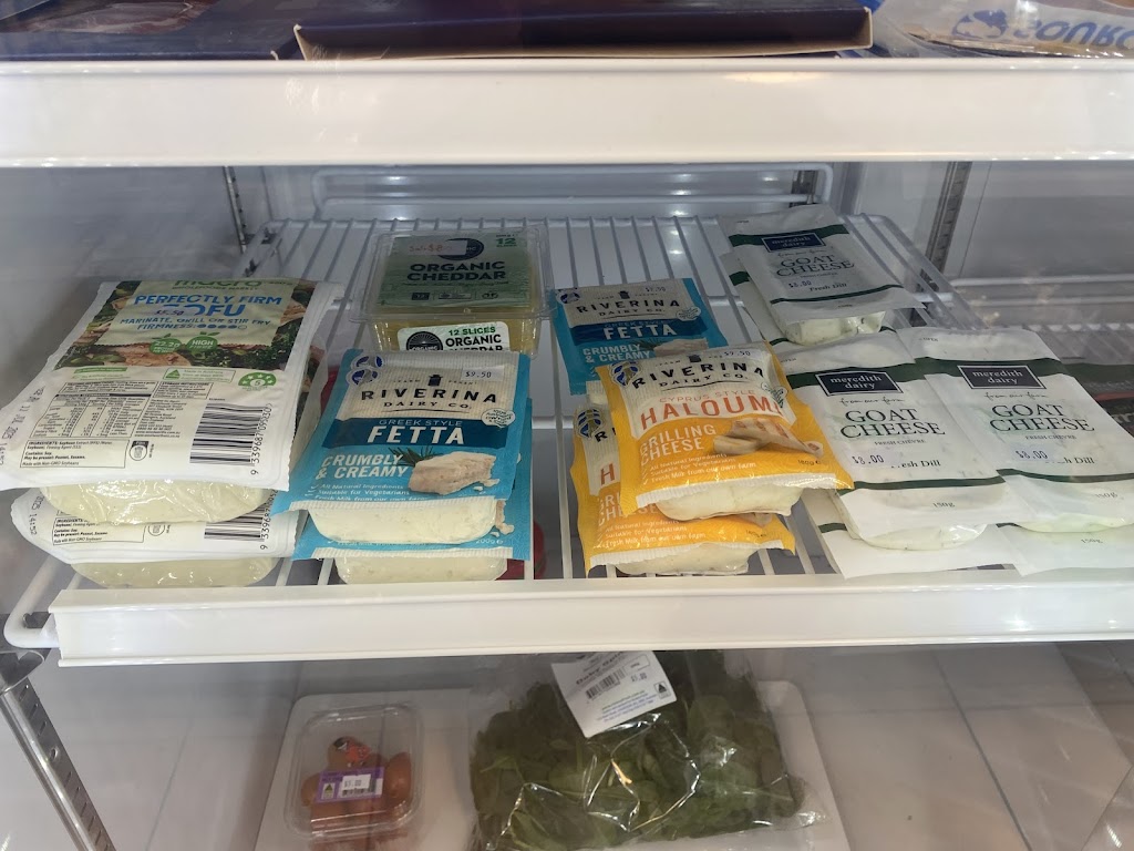 Warung Kita | 3/50 Metung Rd, Metung VIC 3904, Australia | Phone: 0481 600 523