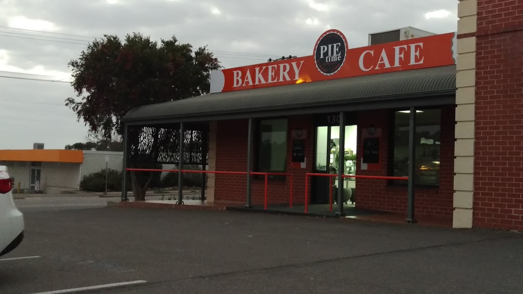 Pie Time | bakery | 1305 North East Road, Tea Tree Gully SA 5091, Australia | 0884650582 OR +61 8 8465 0582