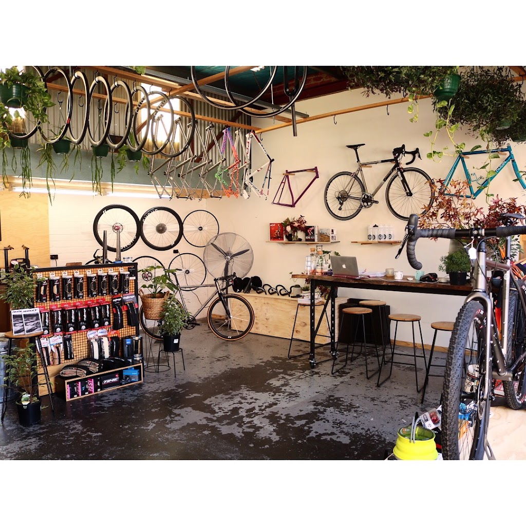 Jetnikoff | 3/16 The Terrace, Brunswick Heads NSW 2483, Australia | Phone: 0416 520 730