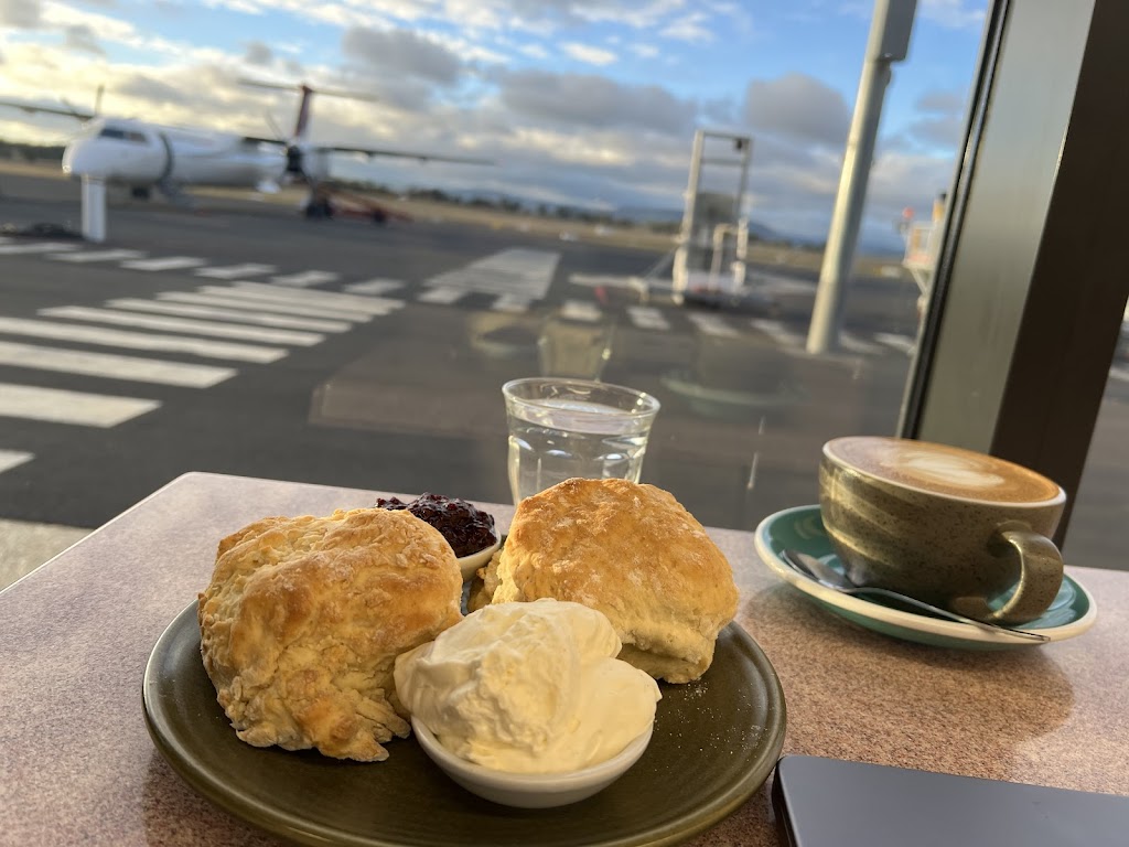 The Alternate Root Airport Cafe | 9 Peter Monley Drive, New England Hwy, Armidale NSW 2350, Australia | Phone: (02) 6775 1238