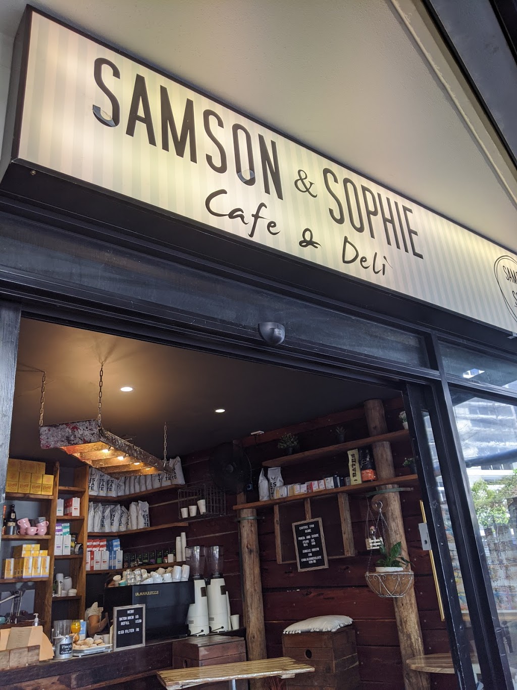 Samson & Sophie Cafe | cafe | shop 1/2 Macquarie St, Teneriffe QLD 4005, Australia | 0731721194 OR +61 7 3172 1194