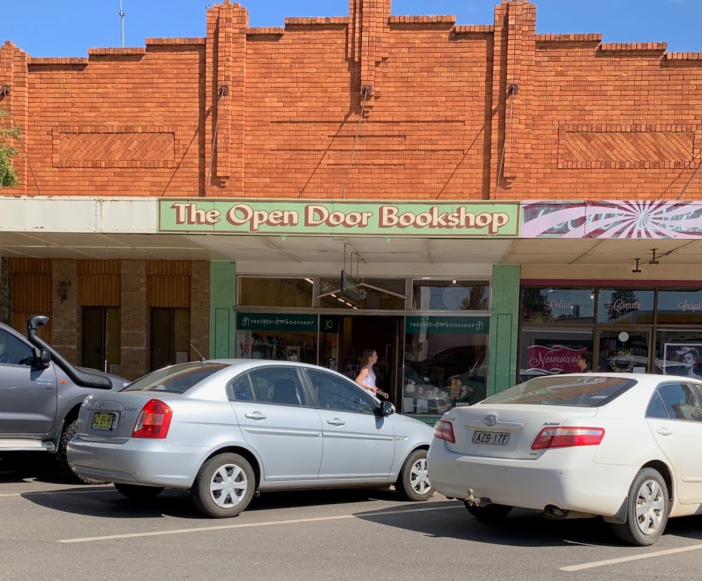 The Open Door Bookshop | book store | 162 Hoskins St, Temora NSW 2666, Australia | 0269771779 OR +61 2 6977 1779