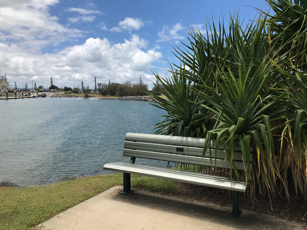 Raby Bay Boulevard Park | park | Cleveland QLD 4163, Australia | 0738298999 OR +61 7 3829 8999