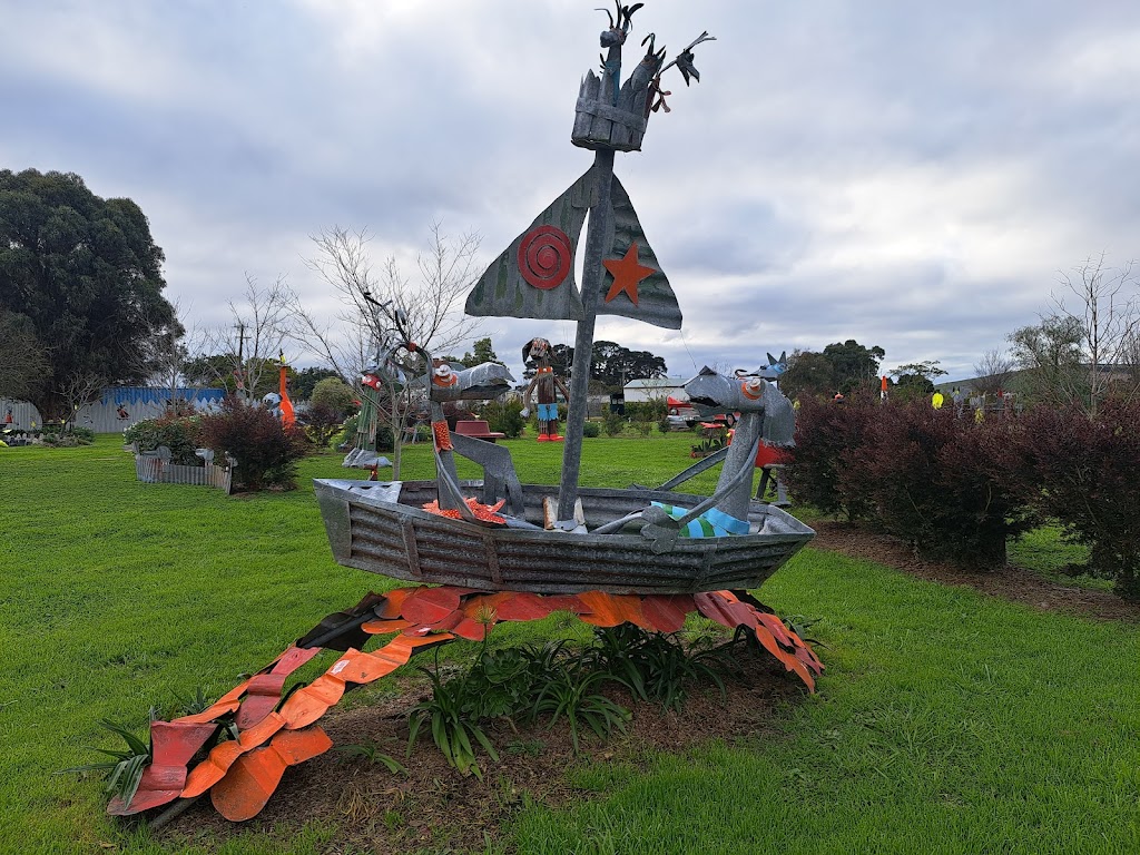 Flying Goolie Gallery | 2142 Western Highway, enter via, Station St, Burrumbeet VIC 3352, Australia | Phone: 0432 832 917