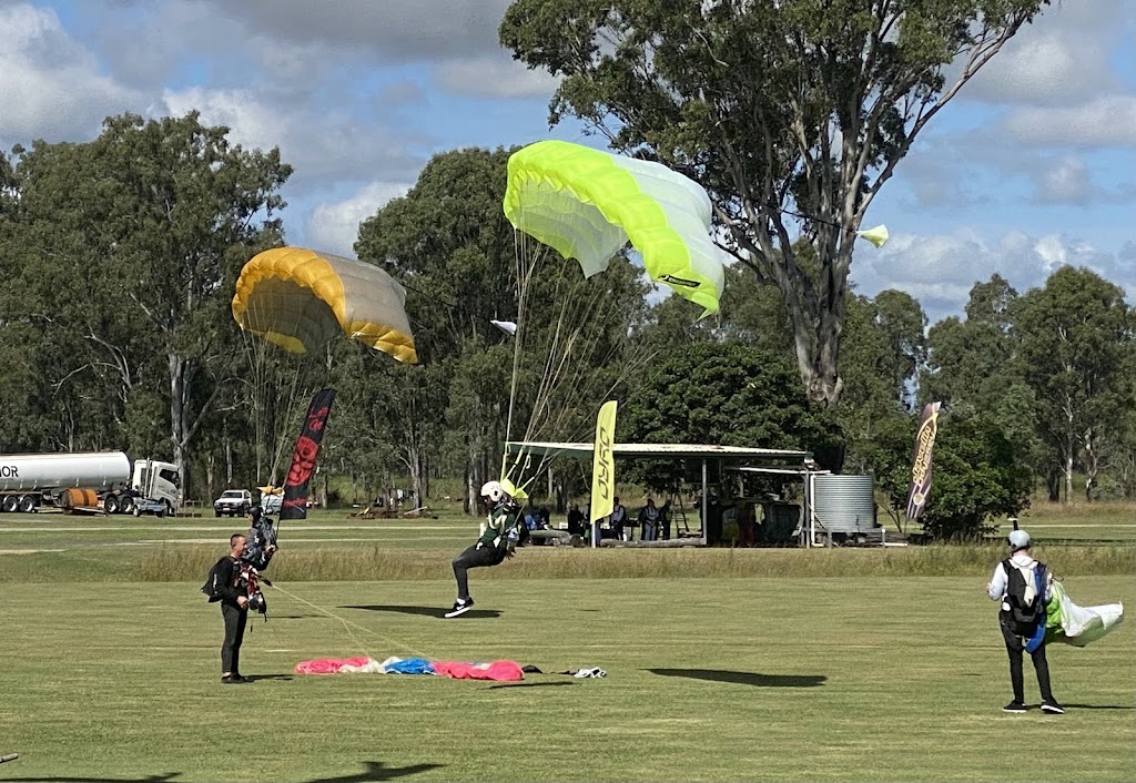 Ramblers Parachute Centre Resort | 7353 Brisbane Valley Highway, Toogoolawah QLD 4313, Australia | Phone: (07) 5423 1159