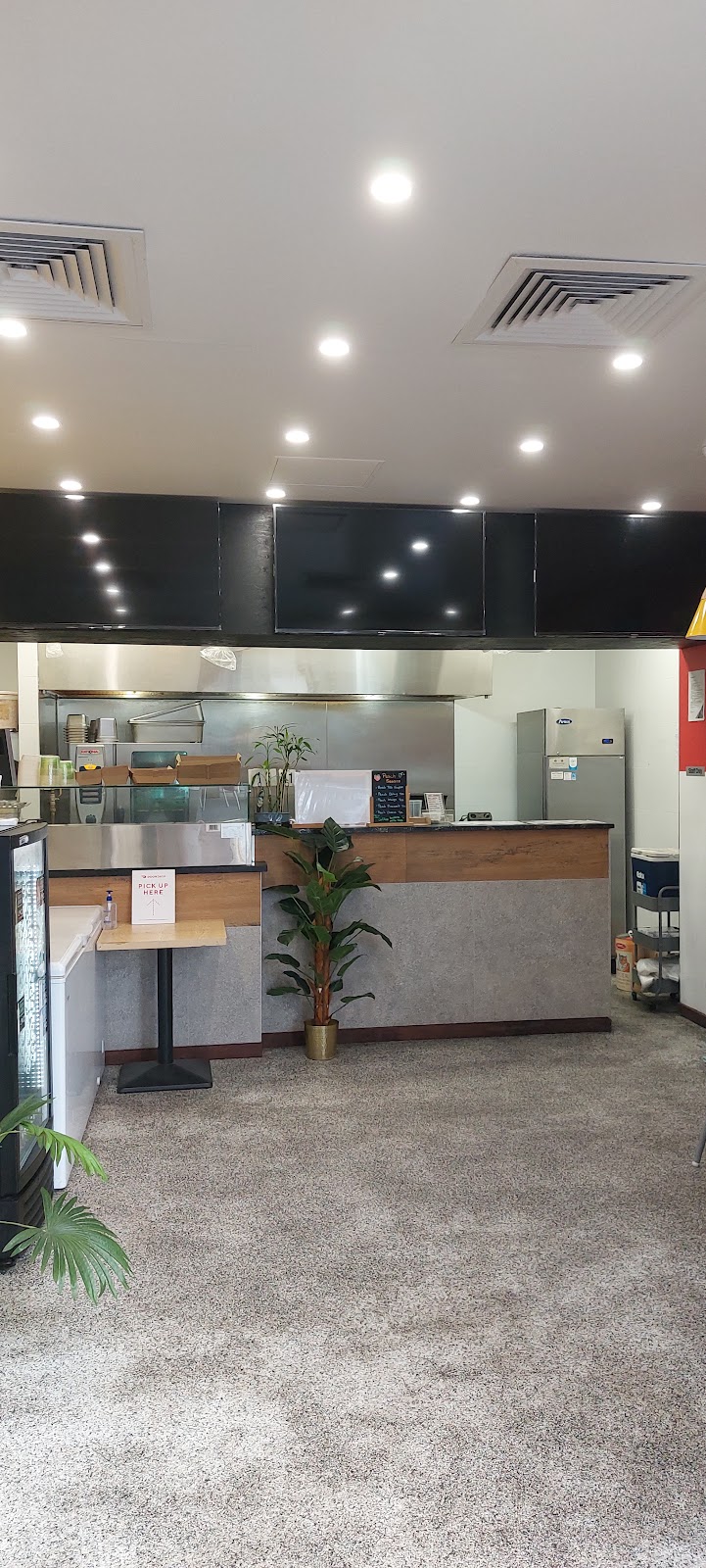 Smile Grill and Bubble Tea | restaurant | 7/8 Fairfax St, Sippy Downs QLD 4556, Australia | 0753737770 OR +61 7 5373 7770