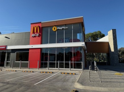 McDonalds Thurgoona | 2 Diamond Dr, Thurgoona NSW 2640, Australia | Phone: (02) 6043 6100