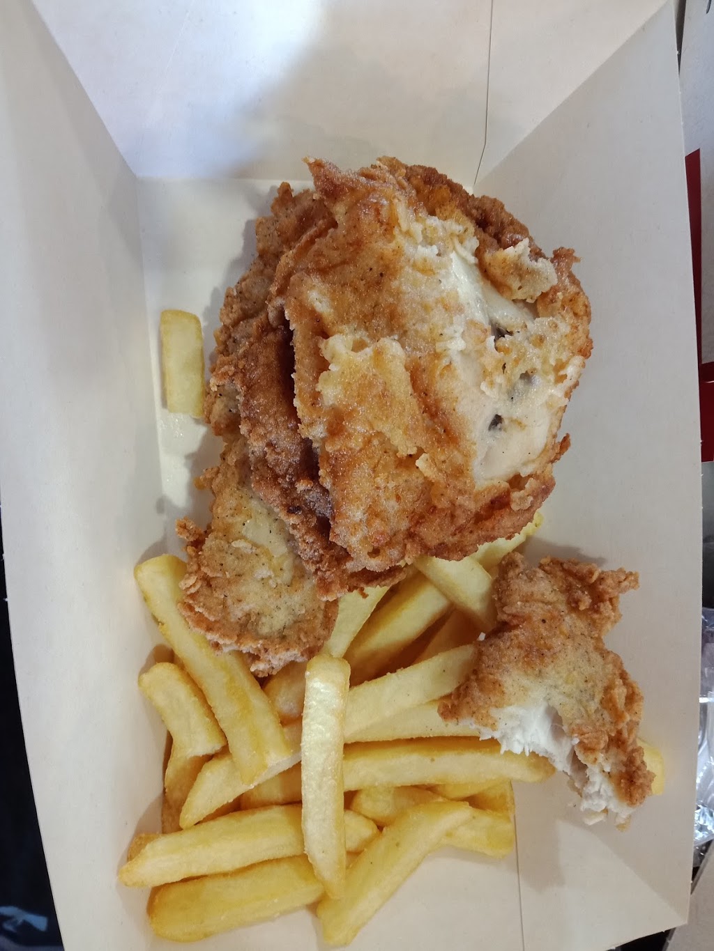 KFC Thornlie | 202-212 Spencer Rd, Thornlie WA 6108, Australia | Phone: (08) 9350 5482