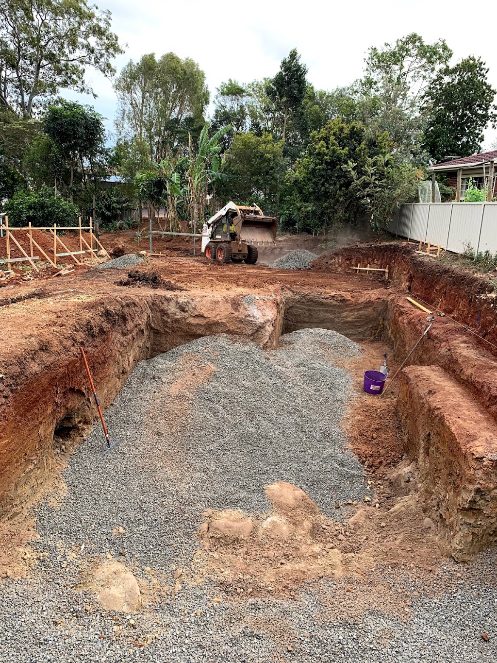Eggington Earthworks - excavator bobcat and tipper hire | general contractor | 23 Kell Mather Dr, Lennox Head NSW 2478, Australia | 0423737157 OR +61 423 737 157