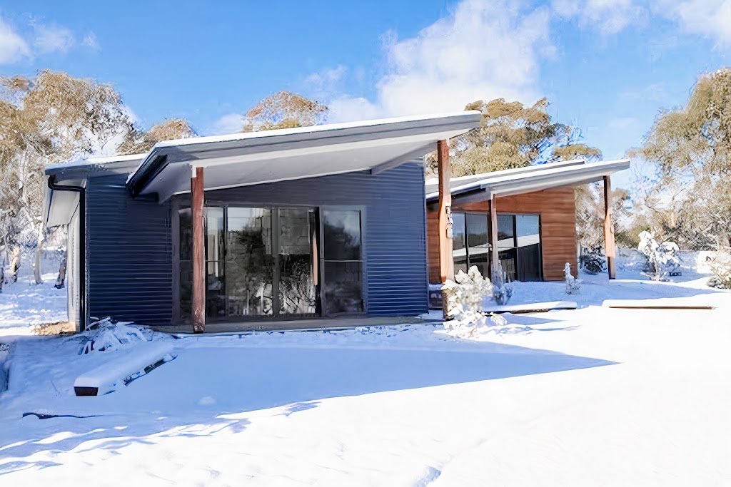 Hamilton House | 8245 The Snowy River Way, Jindabyne NSW 2627, Australia | Phone: 0484 394 168