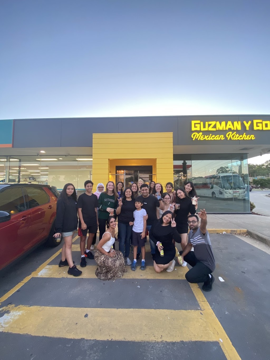 Guzman y Gomez | Shop1/38 Abbott Rd, Seven Hills NSW 2147, Australia | Phone: (02) 8806 3469
