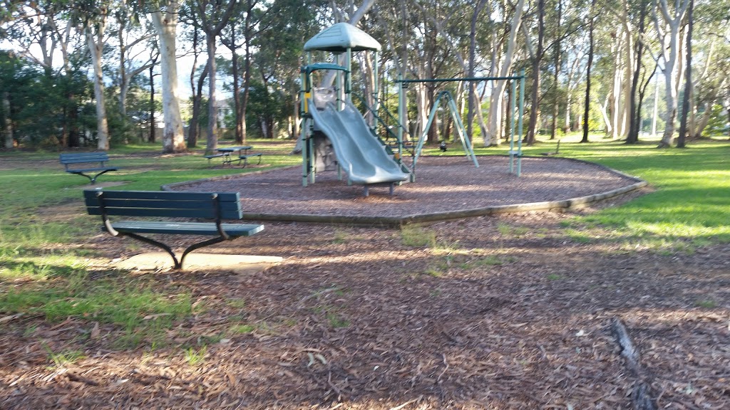 Gordon Cook Apex Park | park | 27 Chittick Ave, North Nowra NSW 2541, Australia