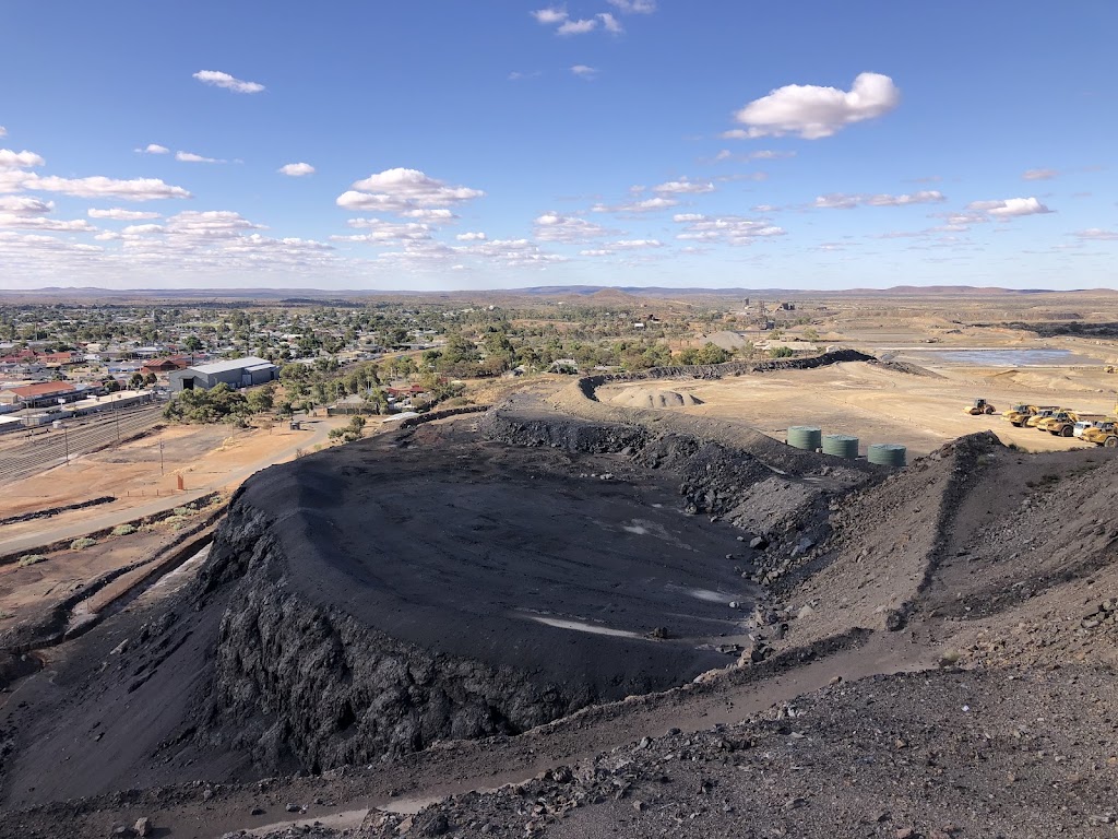 Col Adamson Transport Services | 11 Refalo Dr, Farleigh QLD 4741, Australia | Phone: 0427 598 360