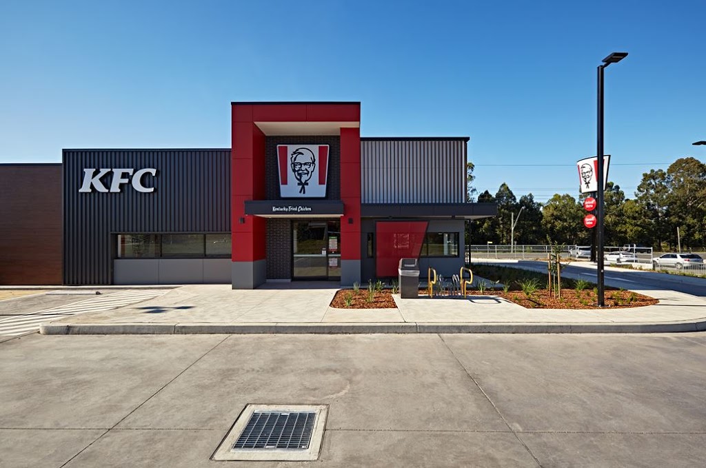 KFC Cranebrook | 2 Renshaw St, Cranebrook NSW 2749, Australia | Phone: (02) 4749 6585