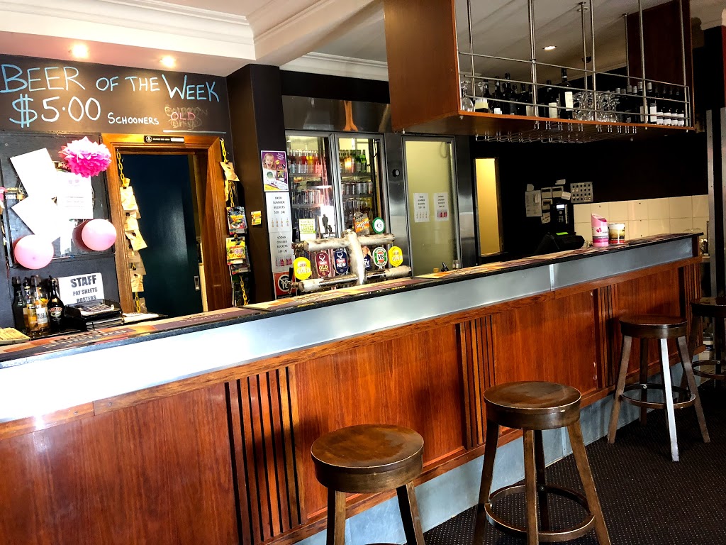 DENMAN HOTEL | 1-5 Ogilvie St, Denman NSW 2328, Australia | Phone: (02) 6547 2207