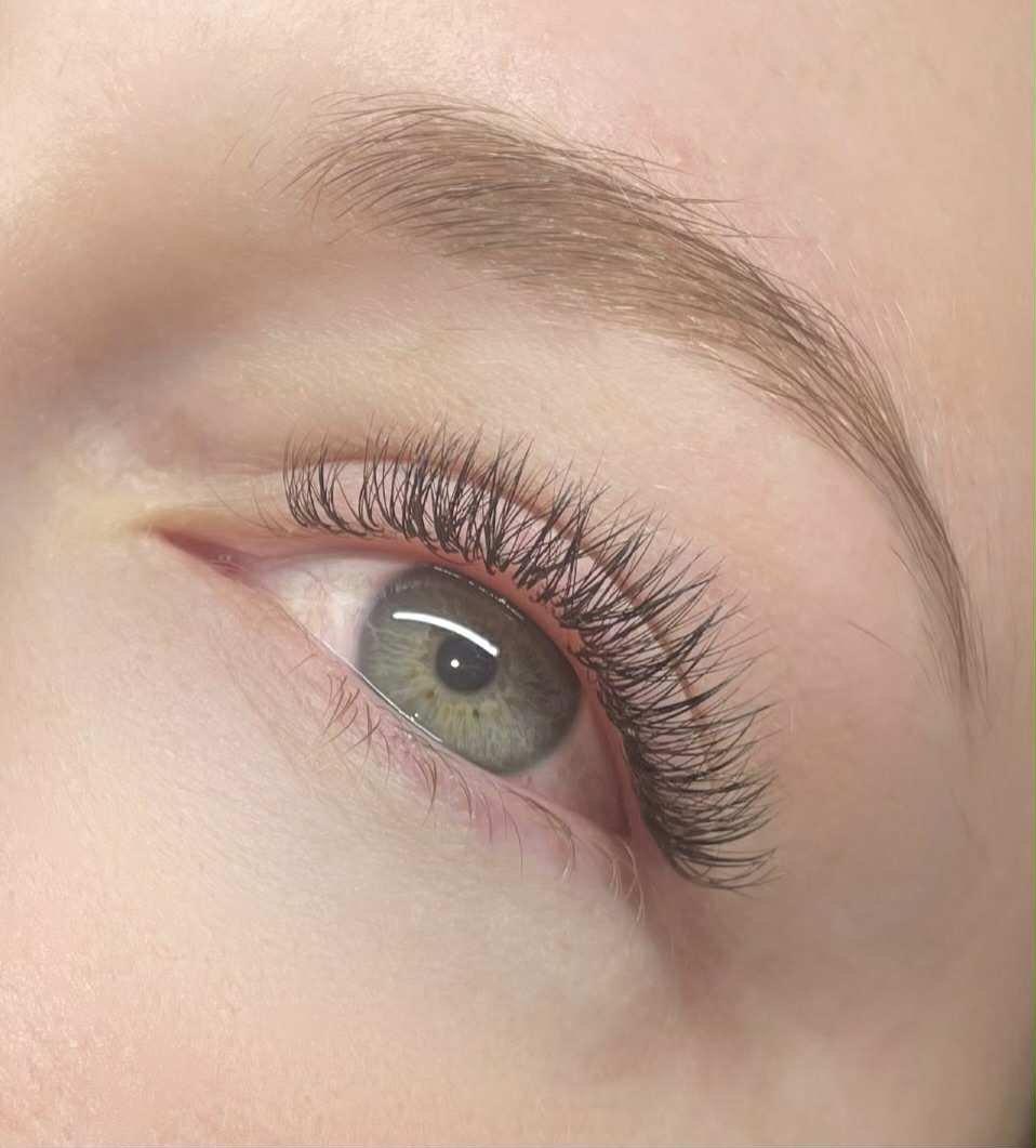 Petal & Lash | 177 Drover Cres, Flagstone QLD 4280, Australia | Phone: 0493 497 505