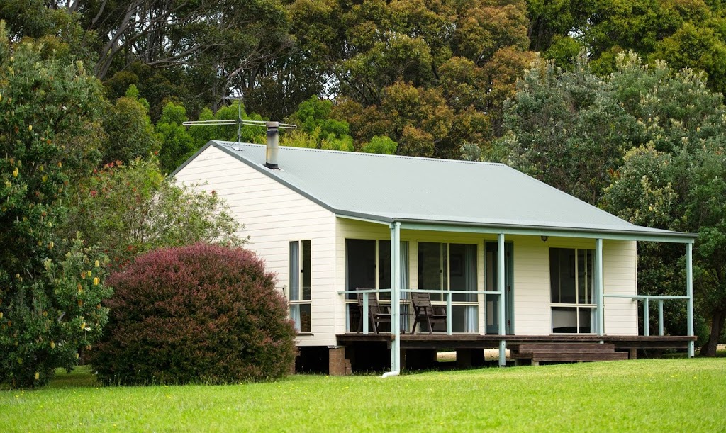 Mystery Bay Cottages | lodging | 121 Mystery Bay Rd, Corunna NSW 2546, Australia | 0244737431 OR +61 2 4473 7431