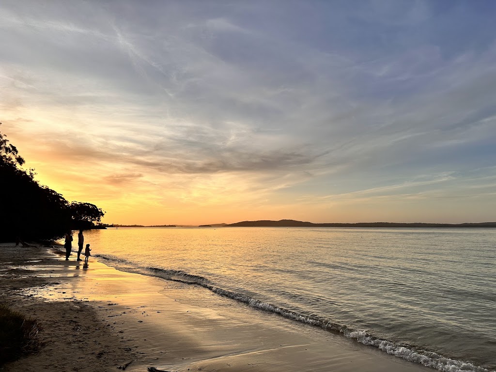 Dutchies Dream | 59 Christmas Bush Ave, Nelson Bay NSW 2315, Australia | Phone: (02) 4044 5021