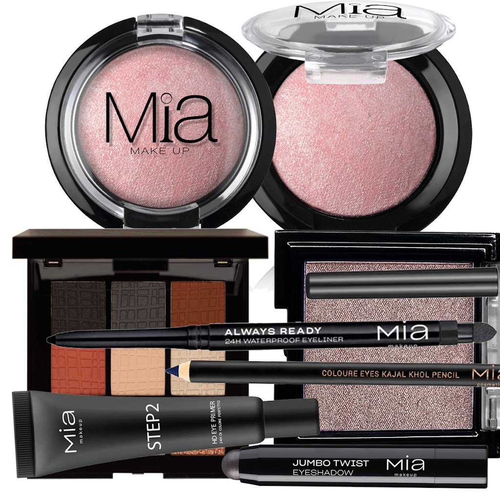 Mia Makeup Australia | store | Shop 2 Mantra Resort, Buccaneer Dr, Urangan QLD 4655, Australia | 0403088232 OR +61 403 088 232