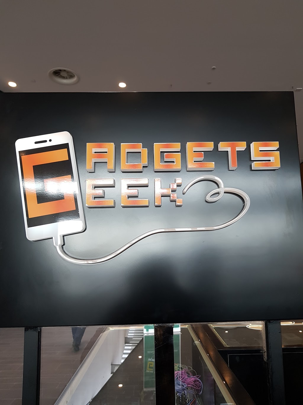 Gadgets Geek Lakelands | Kiosk 1, Lakelands Village Shopping Centre, Mandurah Rd, Lakelands WA 6180, Australia | Phone: (08) 6365 2614