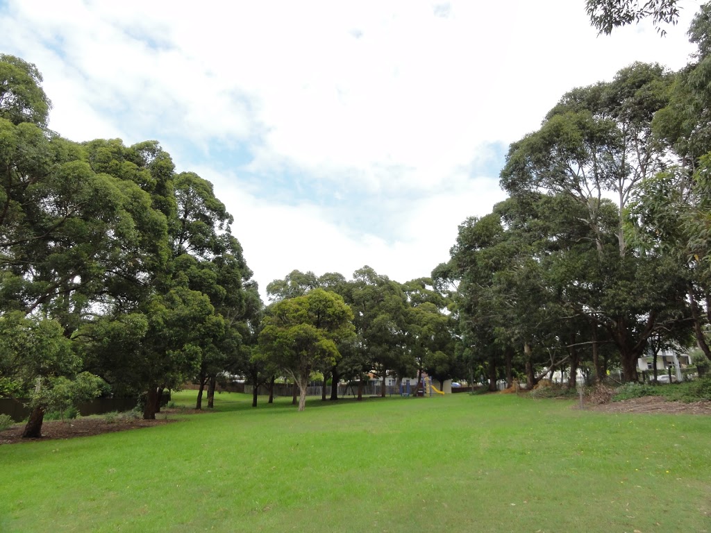 Dominey Reserve | park | 61 Caledonian St, Bexley NSW 2207, Australia