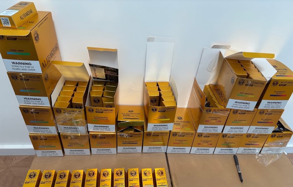 Legend vape Asap delivery | Queensland Rd, Murwillumbah NSW 2484, Australia | Phone: 6 80 66 29 09