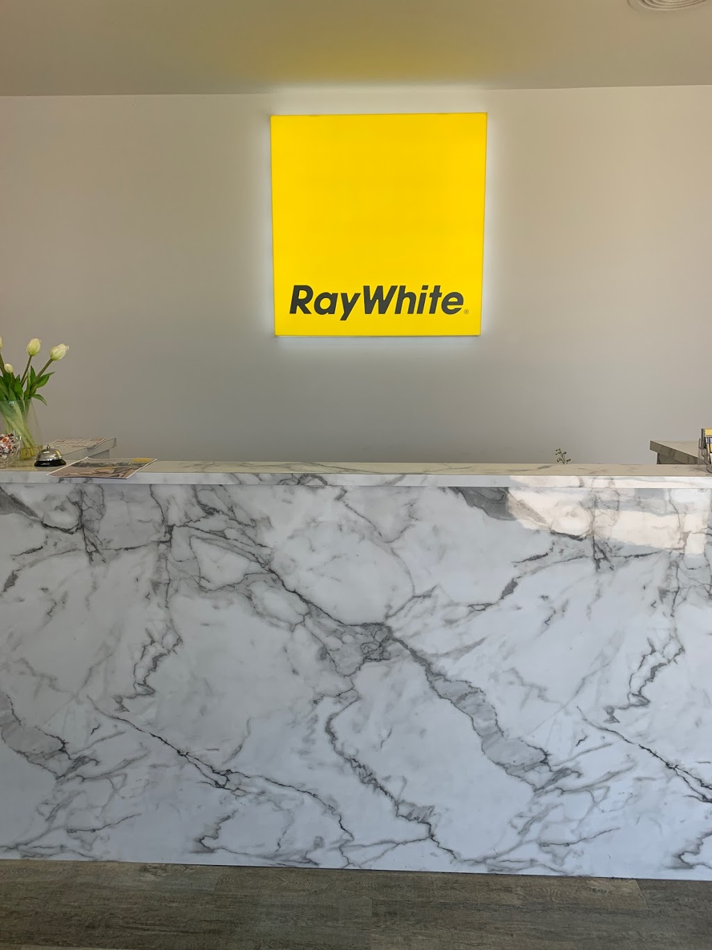 Ray White Corio | real estate agency | 83E Purnell Rd, Corio VIC 3214, Australia | 0352749199 OR +61 3 5274 9199