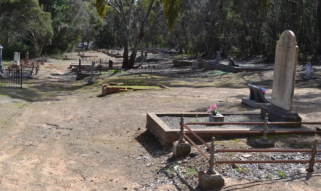 Clare Cemetery | cemetery | 80 Bennys Hill Rd, Emu Flat SA 5453, Australia