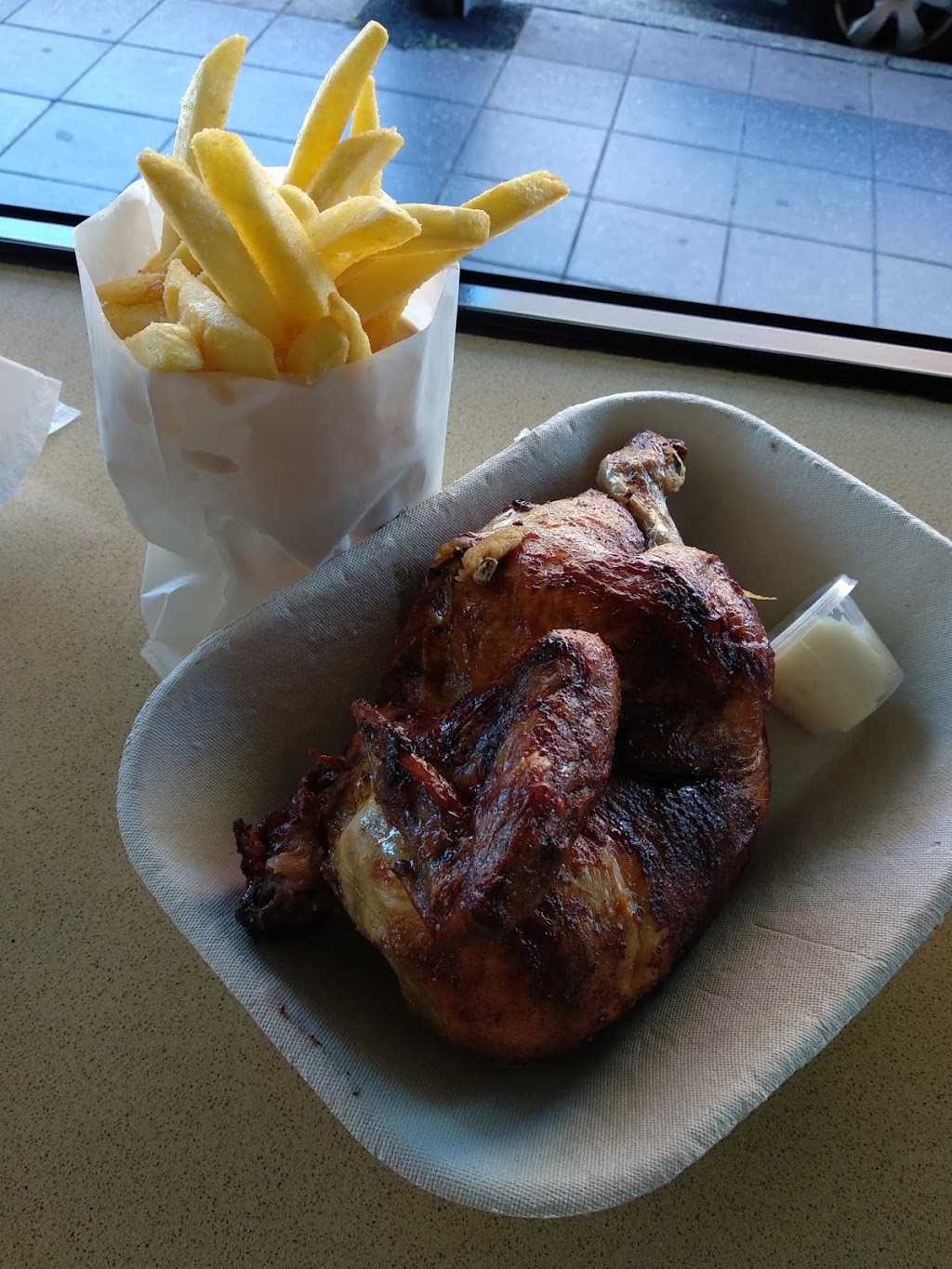 Chicken Licken | restaurant | 1/60A The Boulevarde, Lakemba NSW 2195, Australia | 0297030682 OR +61 2 9703 0682
