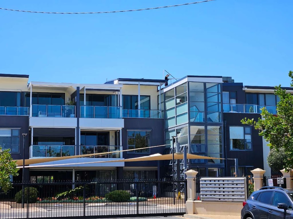 Wizard Window and Pressure Washing | 12 Samson St, Clermont QLD 4721, Australia | Phone: 0429 560 125