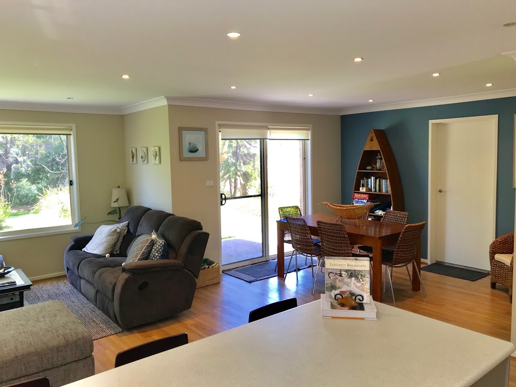 Allara at Callala - Pet Friendly Beach Getaway | 61 Verge Rd, Callala Beach NSW 2540, Australia | Phone: 0467 514 400