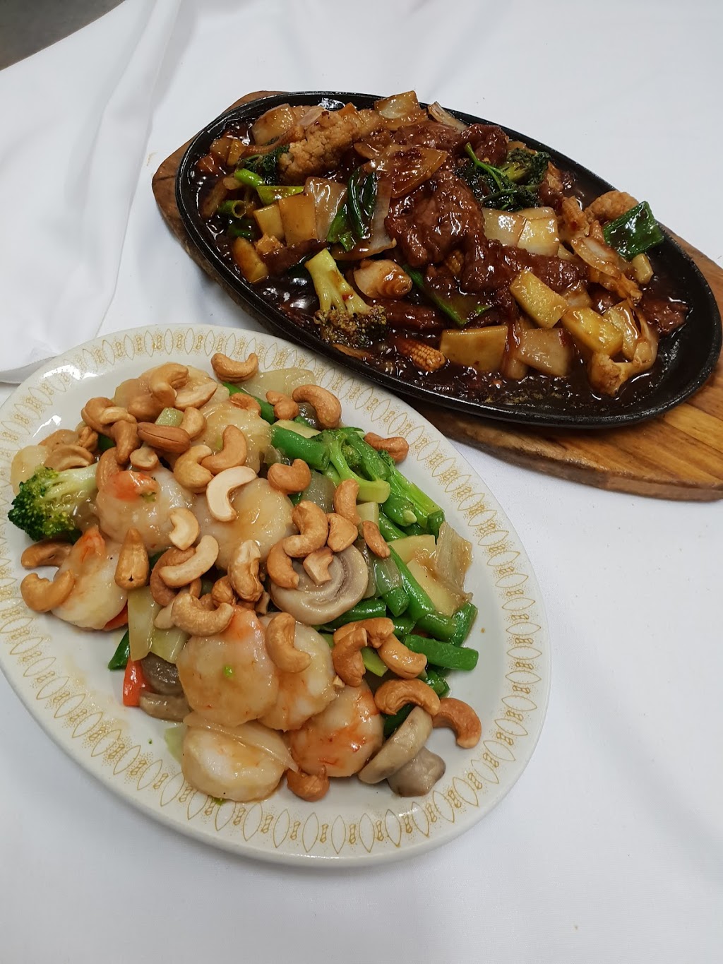 Commodore Chinese Restaurant & Takeaway | restaurant | 72A Hale Rd, Forrestfield WA 6058, Australia | 0894531333 OR +61 8 9453 1333