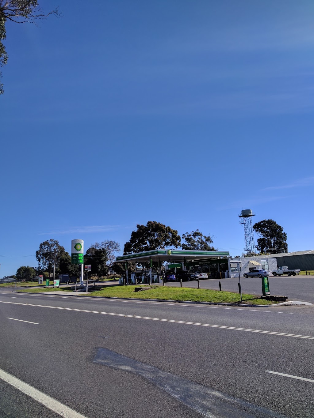 BP | gas station | 5327 Princes Hwy, Newmerella VIC 3886, Australia | 0351541601 OR +61 3 5154 1601