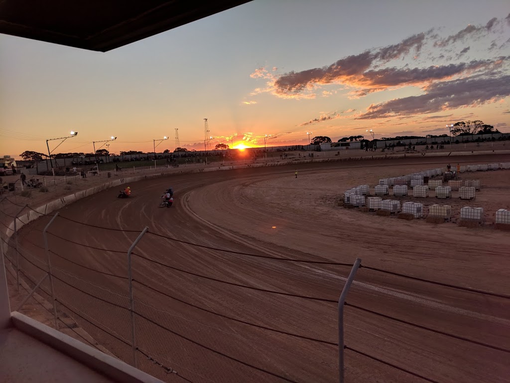 Riverland Speedway | Sturt Hwy, Old Calperum SA 5341, Australia | Phone: 0428 278 246