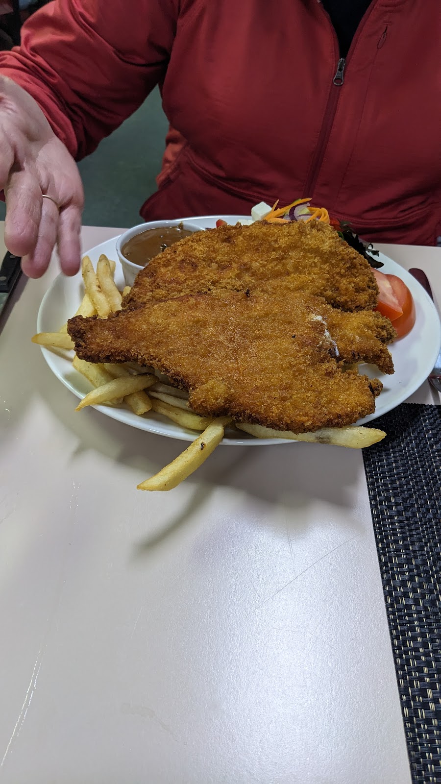 Royal Hotel Warialda | 51 Hope St, Warialda NSW 2402, Australia | Phone: (02) 6729 1444