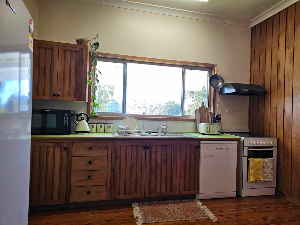 oak tree farmhouse | 175 Coramba Rd, Dorrigo NSW 2453, Australia | Phone: 0448 693 541