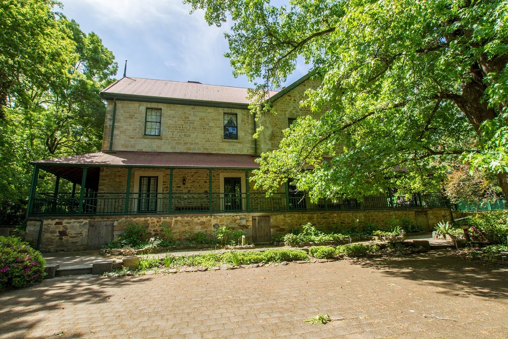 Old Woodhouse Manor | lodging | 37 Spring Gully Rd, Piccadilly SA 5151, Australia | 0883393333 OR +61 8 8339 3333