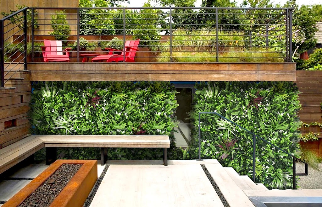 Lush Green Walls | Unit 9/1440 New Cleveland Rd, Chandler QLD 4155, Australia | Phone: (07) 3390 2551