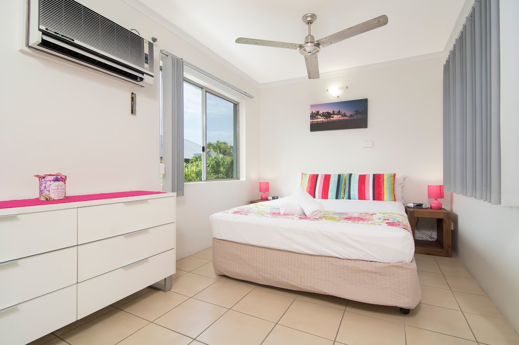 Port Douglas Outrigger Holiday Apartments | lodging | 16 Mudlo St, Port Douglas QLD 4877, Australia | 0740995662 OR +61 7 4099 5662