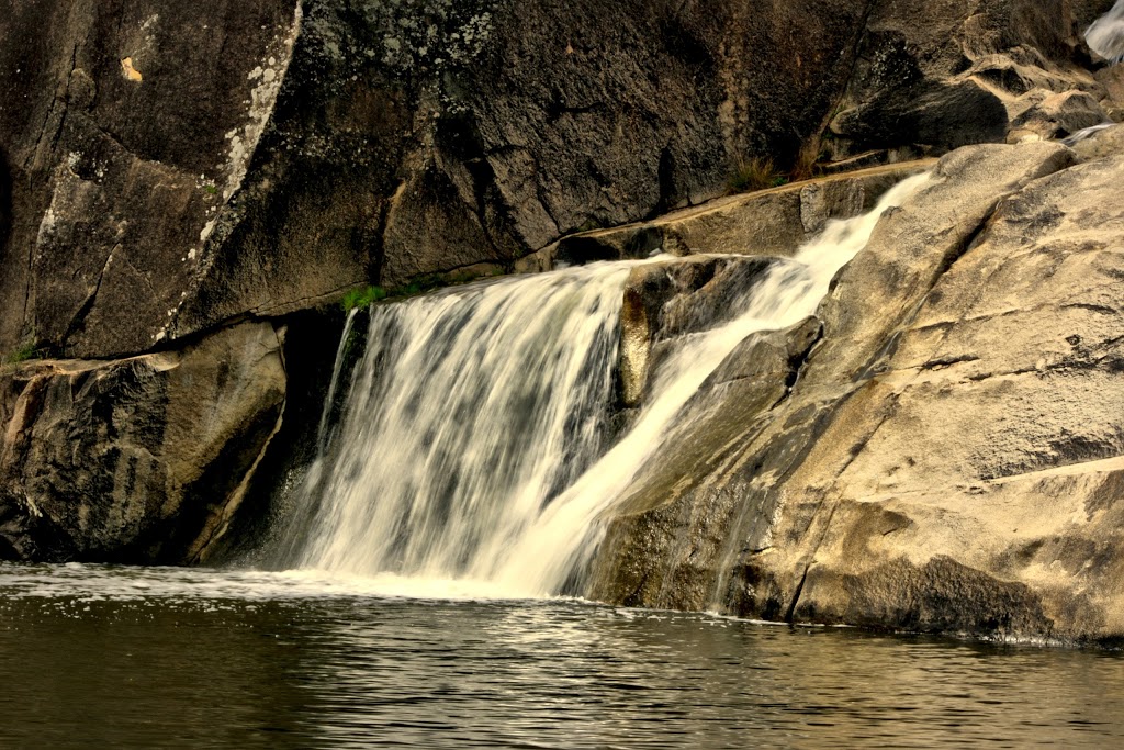 Coomba Falls | tourist attraction | Coomba Waterhole Rd, Maidenwell QLD 4615, Australia | 0741899100 OR +61 7 4189 9100